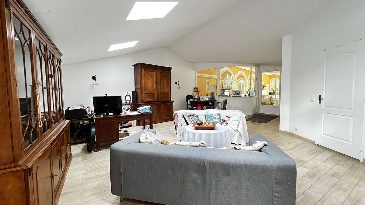 Villa  7 pièce(s) 205 m2, piscine intérieure - photo 5