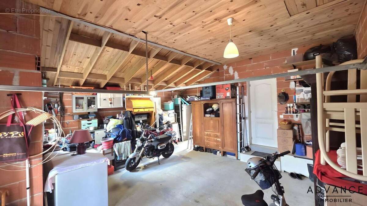 Maison à LA SALVETAT-SAINT-GILLES