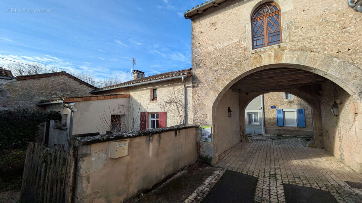 Maison à USSON-DU-POITOU