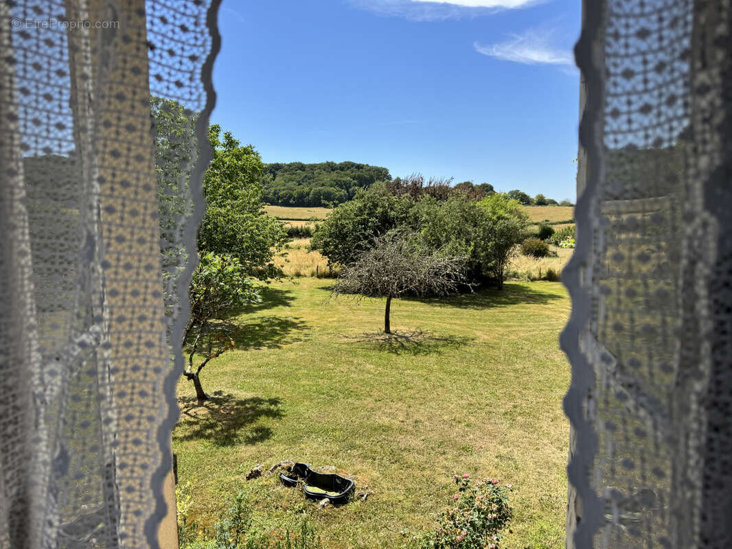 Maison à CERVON
