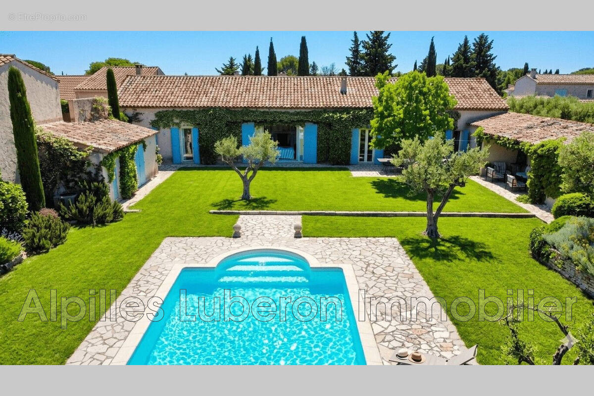 Maison à SAINT-REMY-DE-PROVENCE