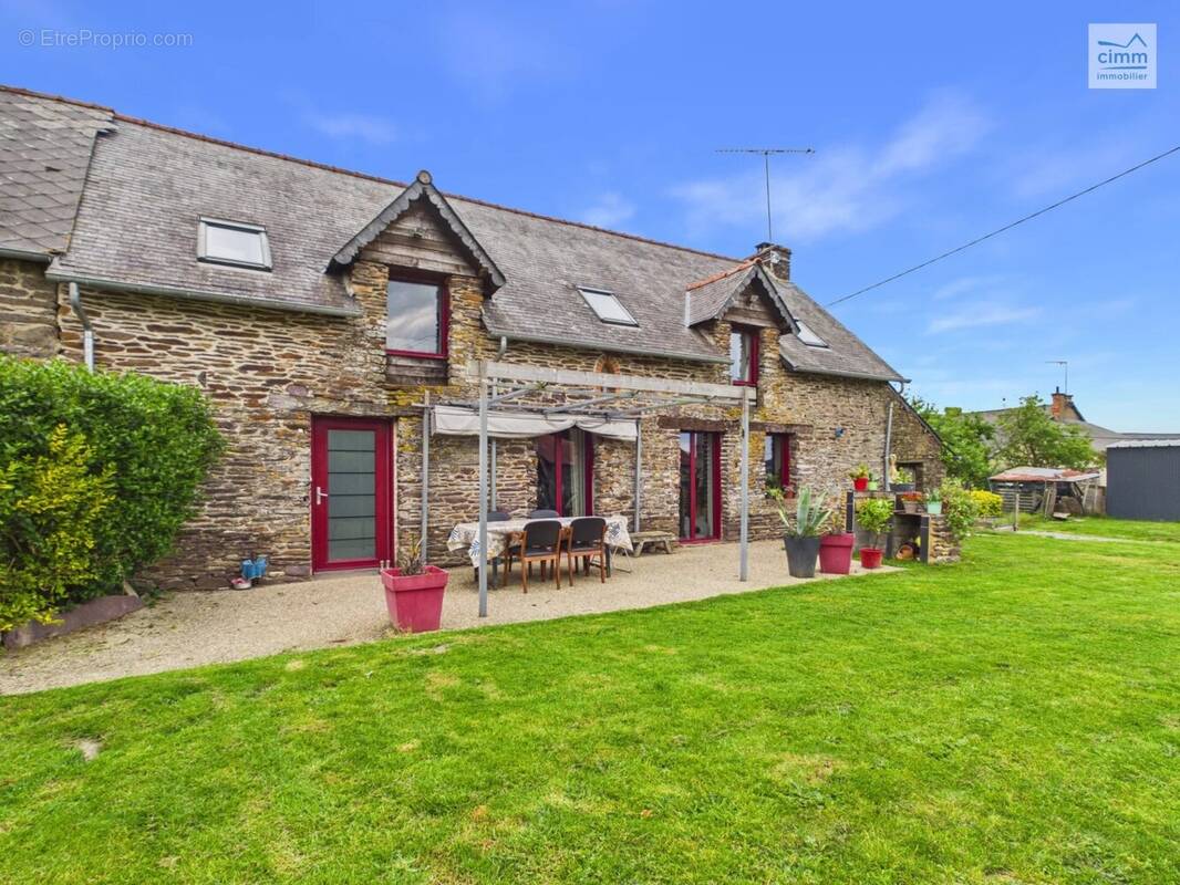 Maison à LES BRULAIS