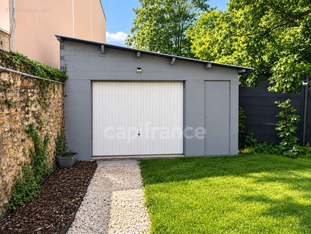 Appartement de caractère en centre-ville - photo 14
