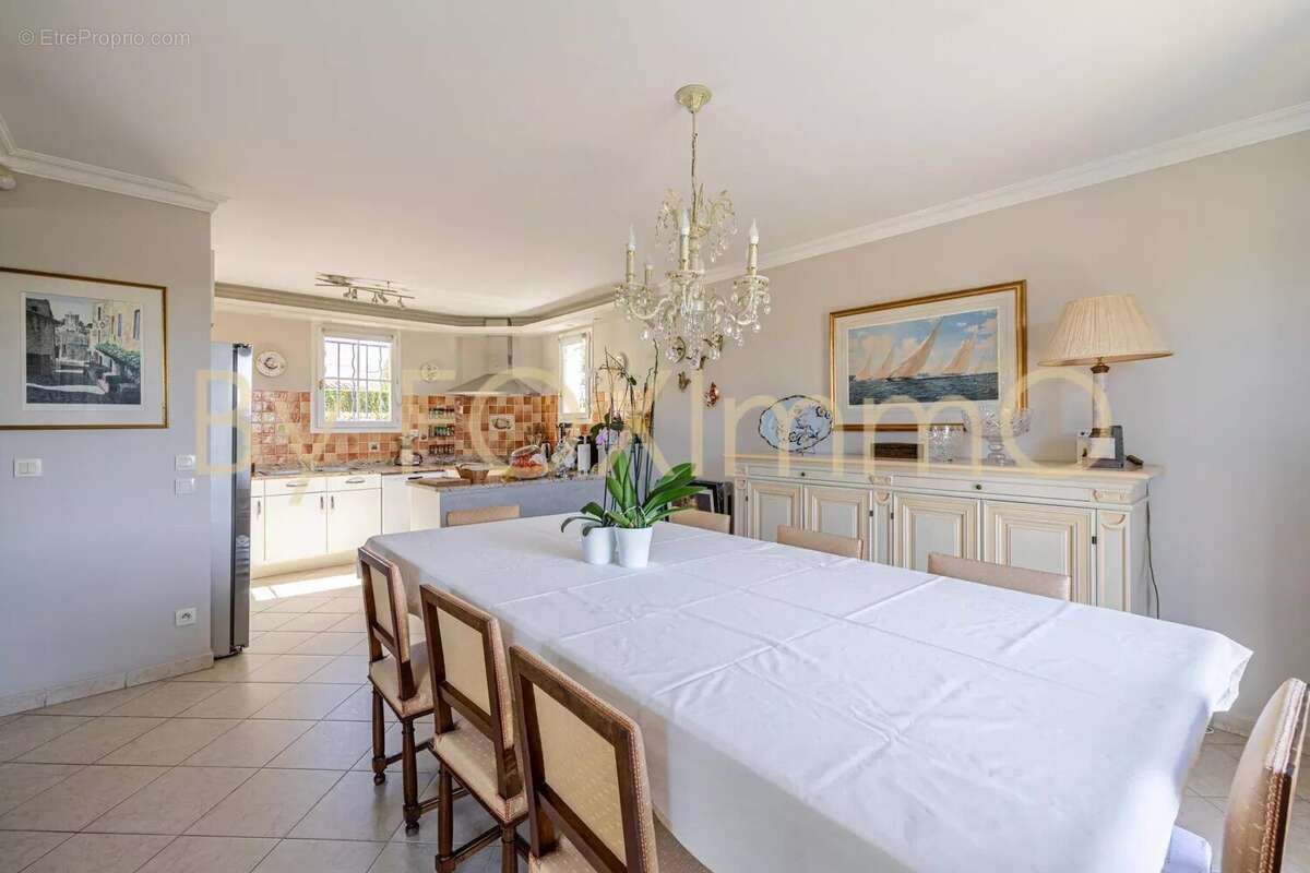 Maison à VILLENEUVE-LOUBET