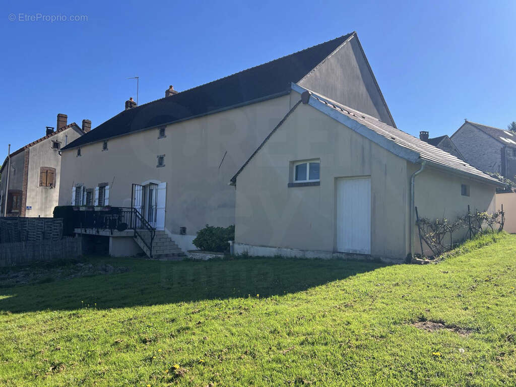 Maison à MERRY-LA-VALLEE