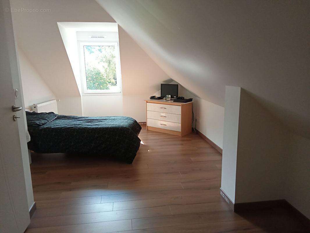 Maison à LE GENEST-SAINT-ISLE