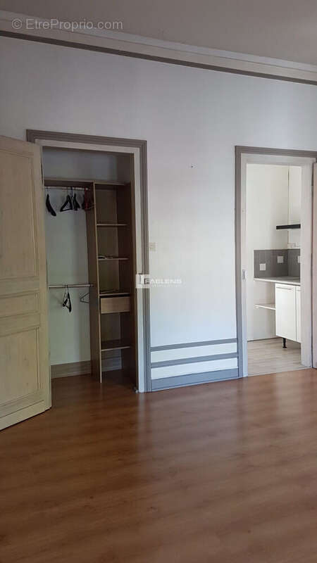 1 ER ETAGE