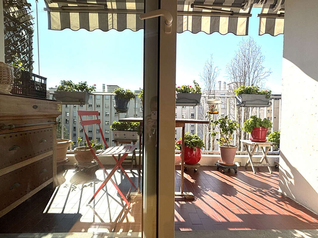 Appartement à LEVALLOIS-PERRET