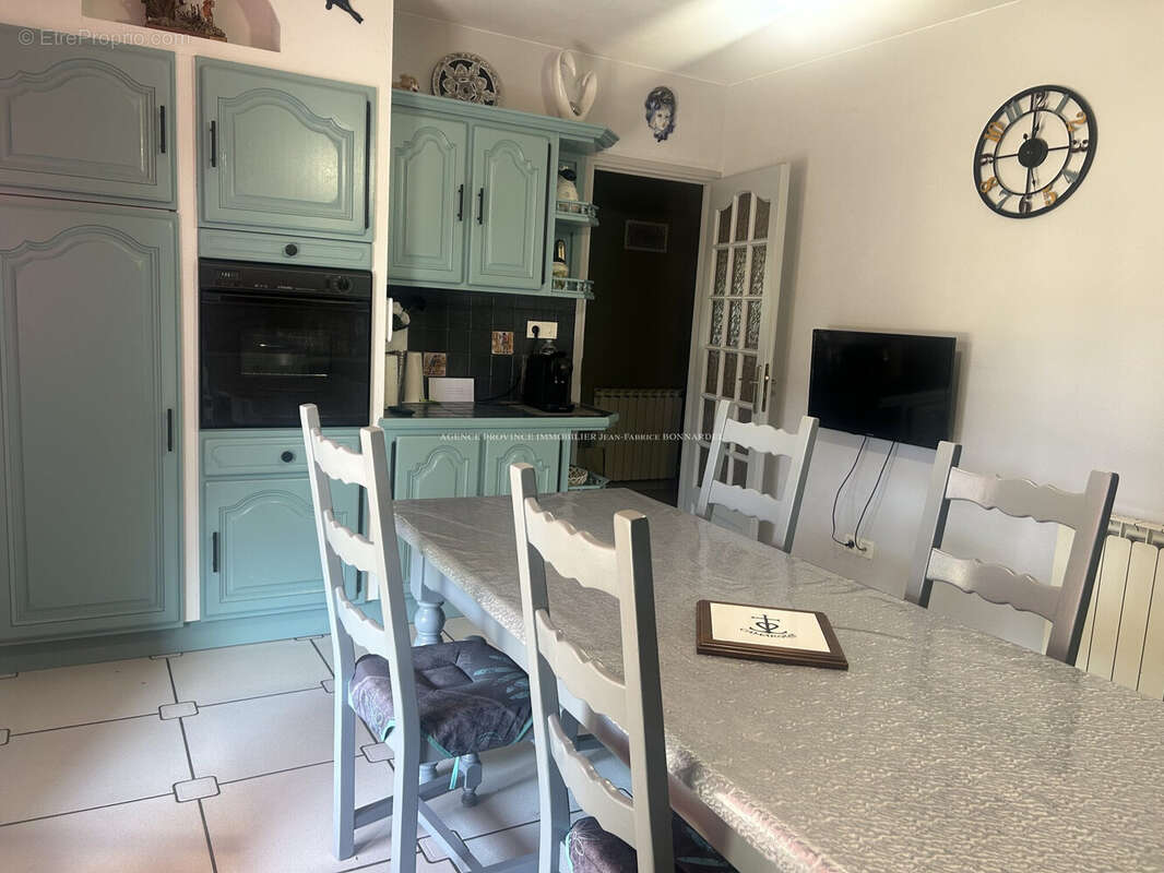 Maison 125 m² à Grignan  - photo 7