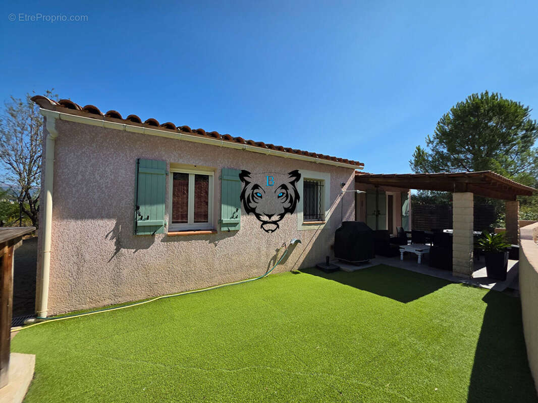 Maison à MONTAUROUX