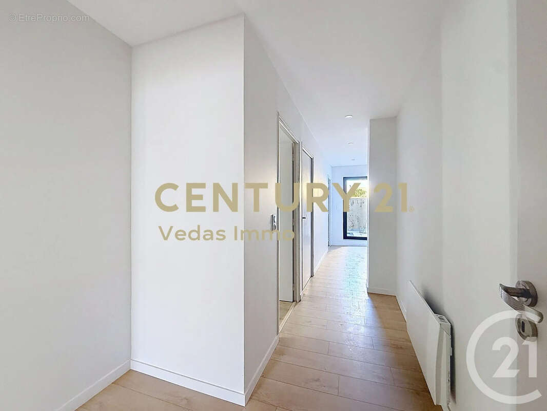 Maison 114 m² à Pignan  - photo 7
