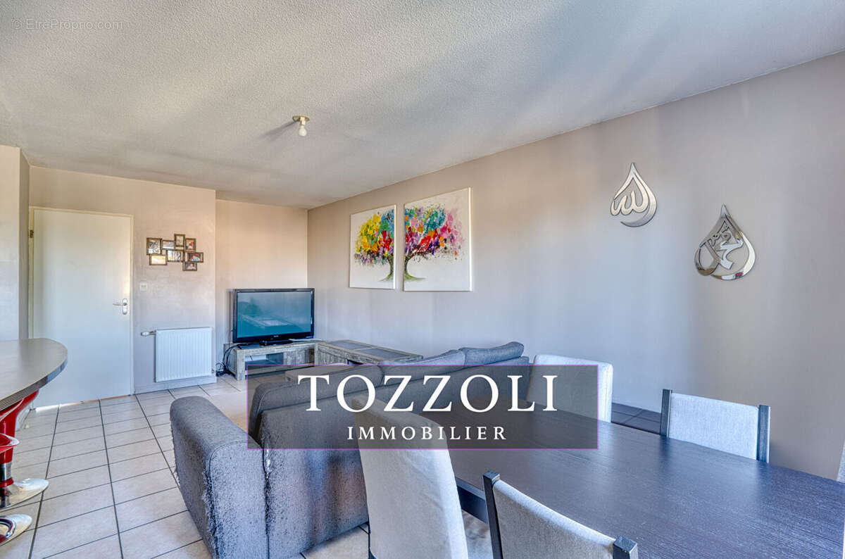 Appartement à HEYRIEUX