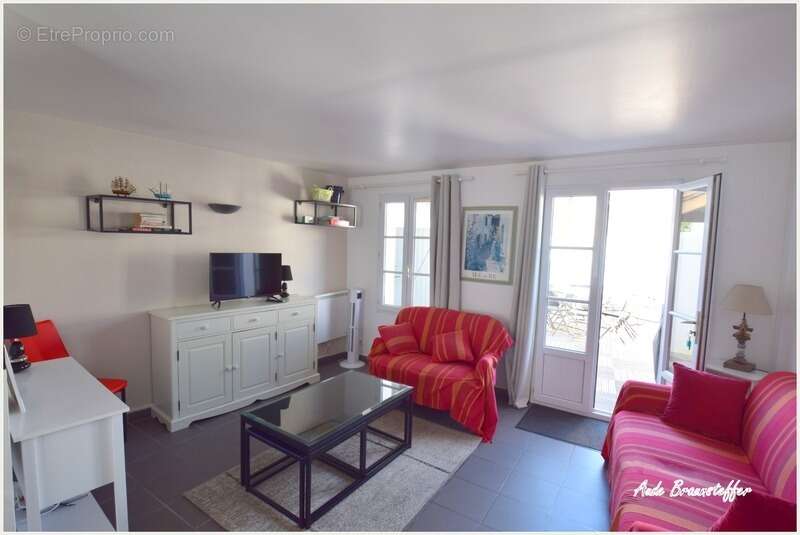 Maison à vendre 3 pièces LA FLOTTE (17) - photo 4