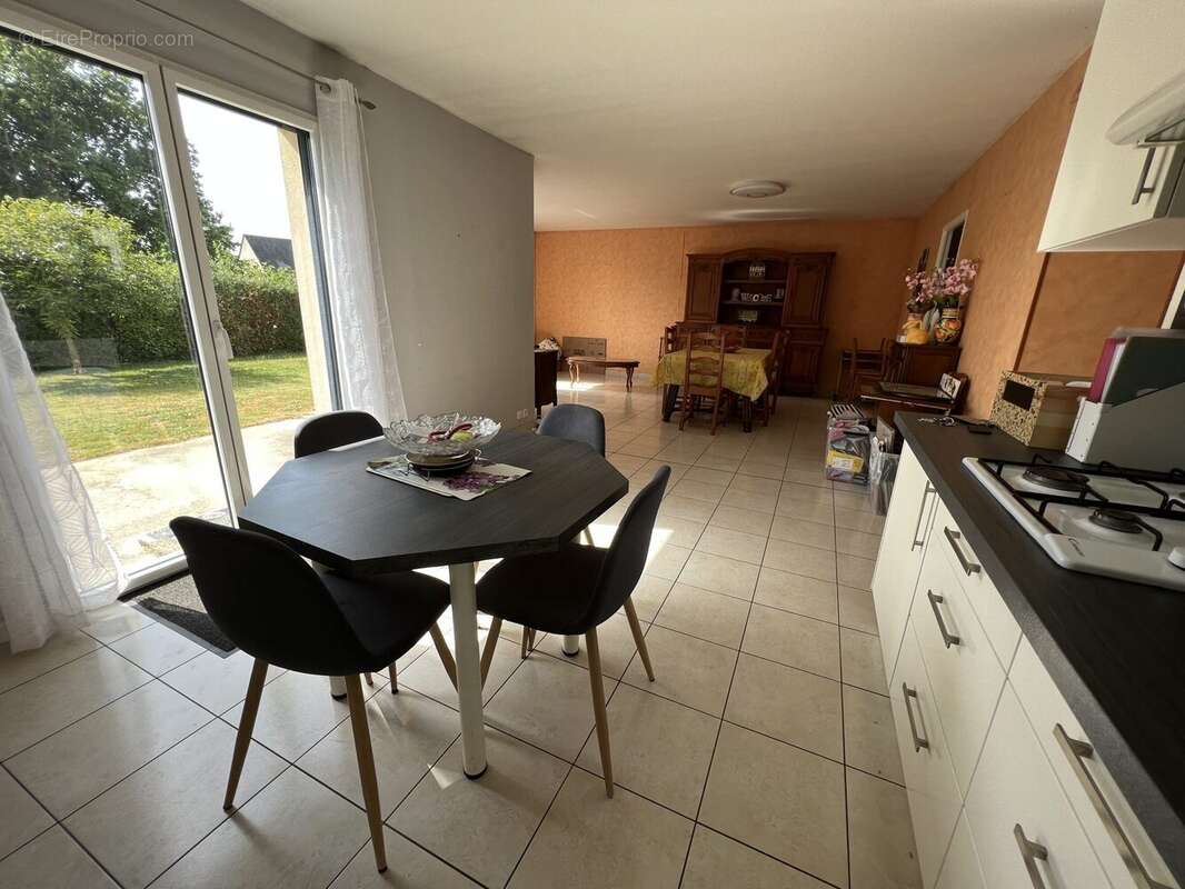 Maison à LOUVIGNE-DE-BAIS