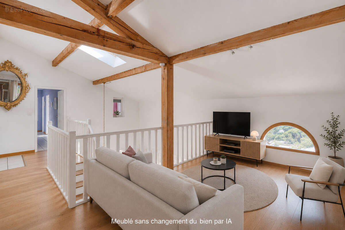 Maison à POLLIONNAY