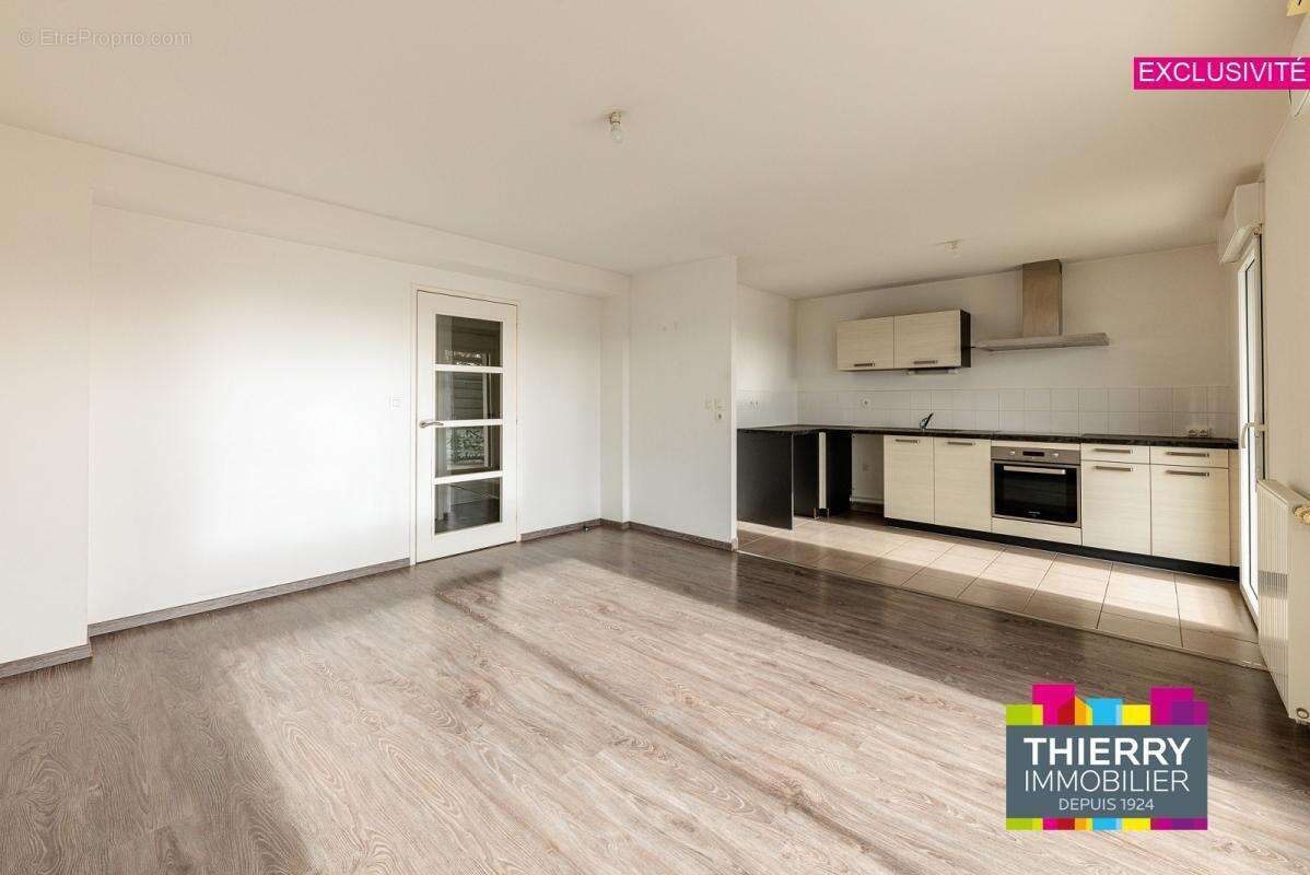 Appartement à SAINTE-LUCE-SUR-LOIRE