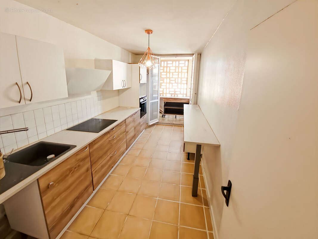 Appartement à SALON-DE-PROVENCE