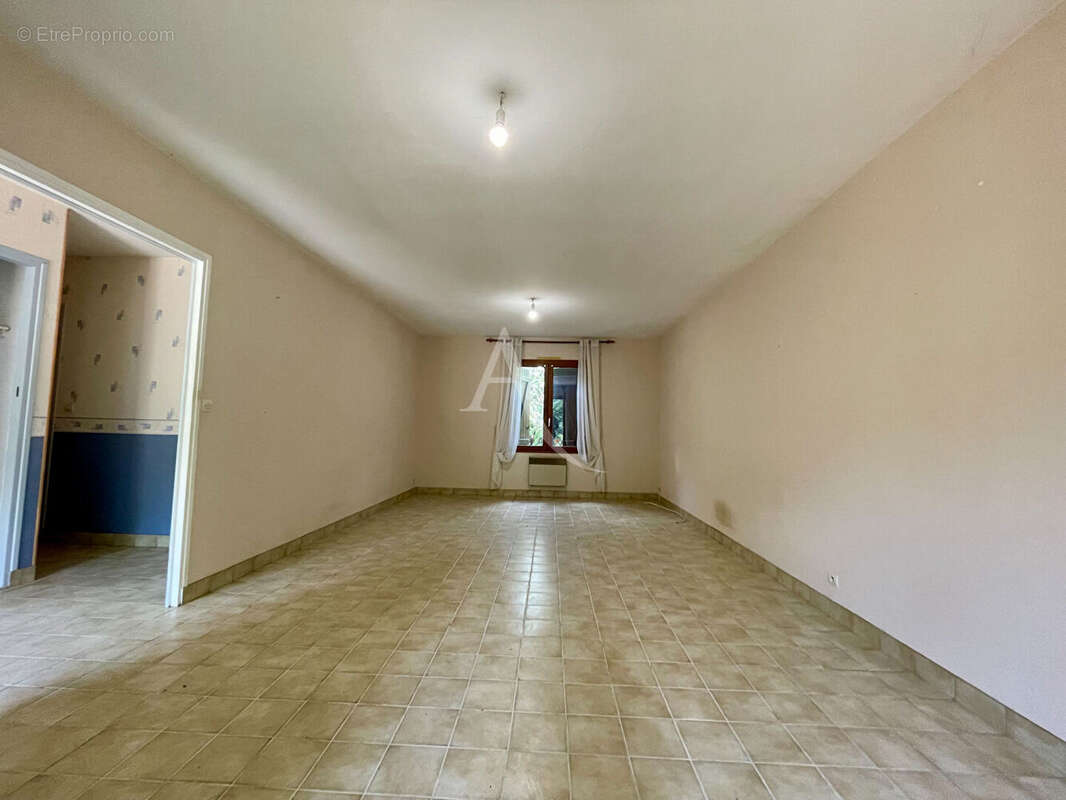 Contres en Sologne ? Pavillon de plain-pied proche du centre-bourg - photo 3