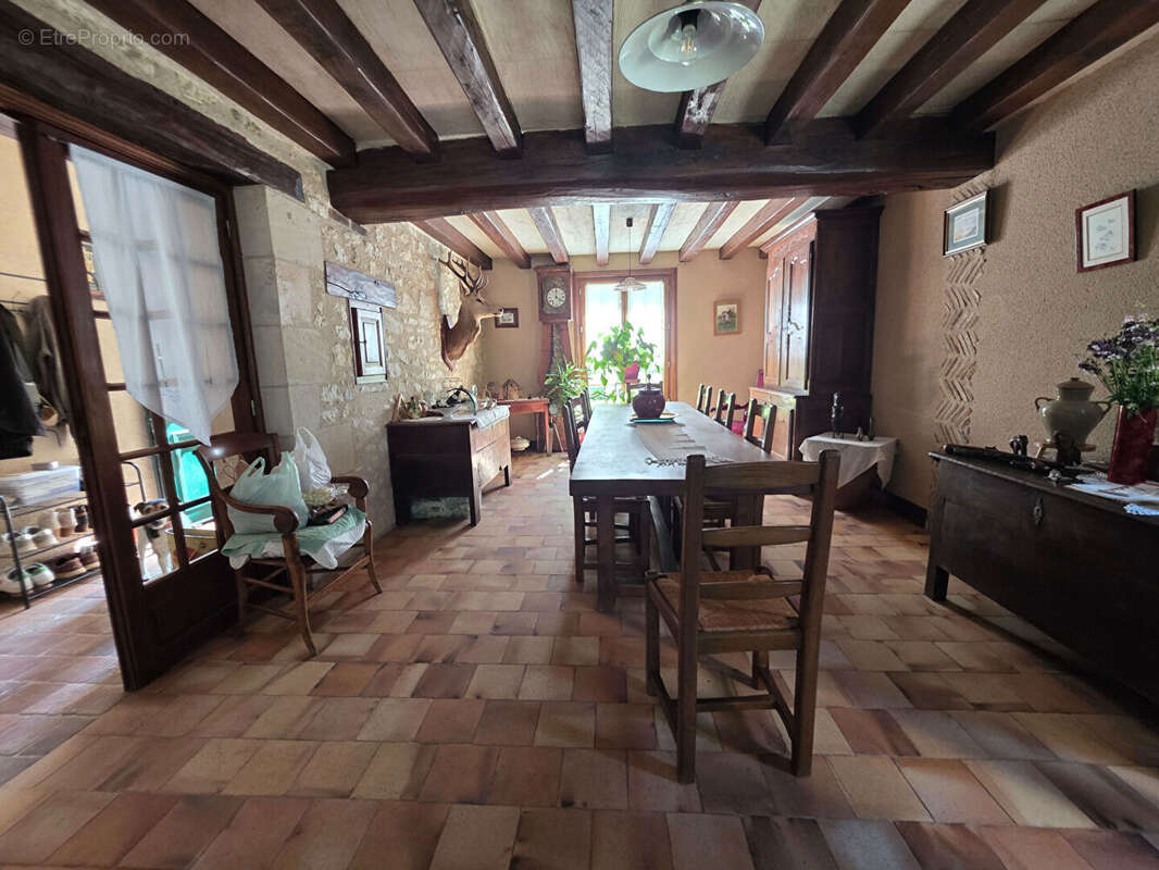 Maison 140 m² à Boussay  - photo 5