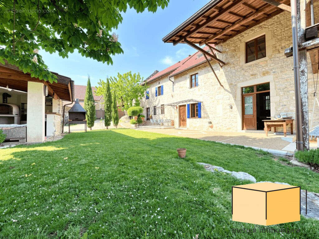 Maison à MARIGNIEU