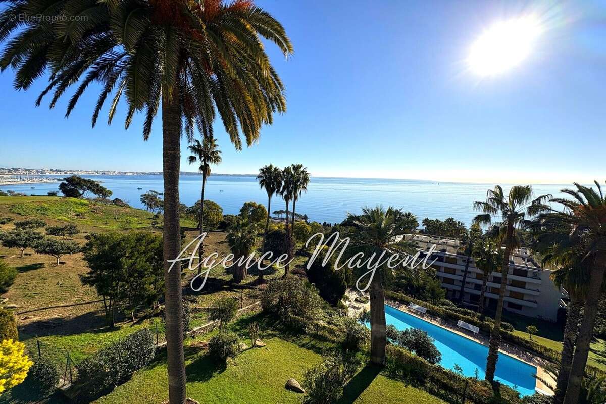 Appartement à VALLAURIS