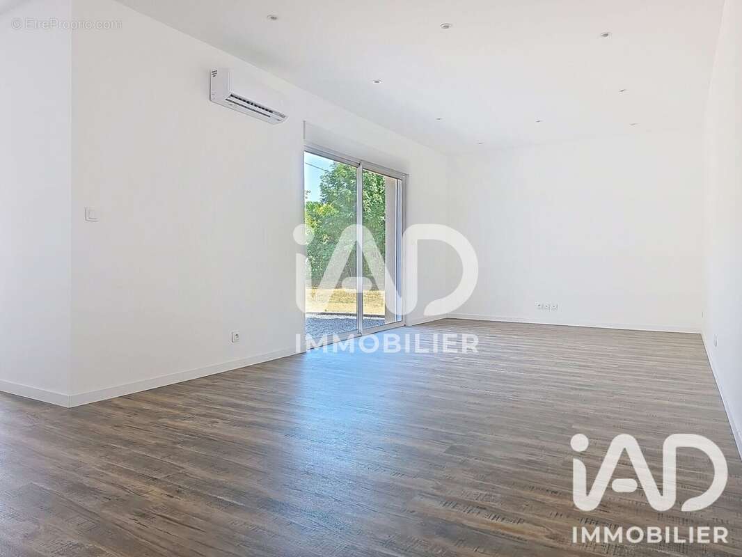 Maison 130 m² à Usson-Du-Poitou  - photo 7