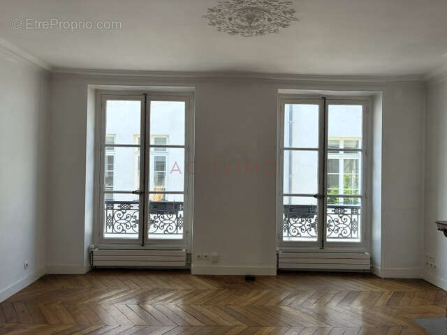 Appartement à PARIS-9E