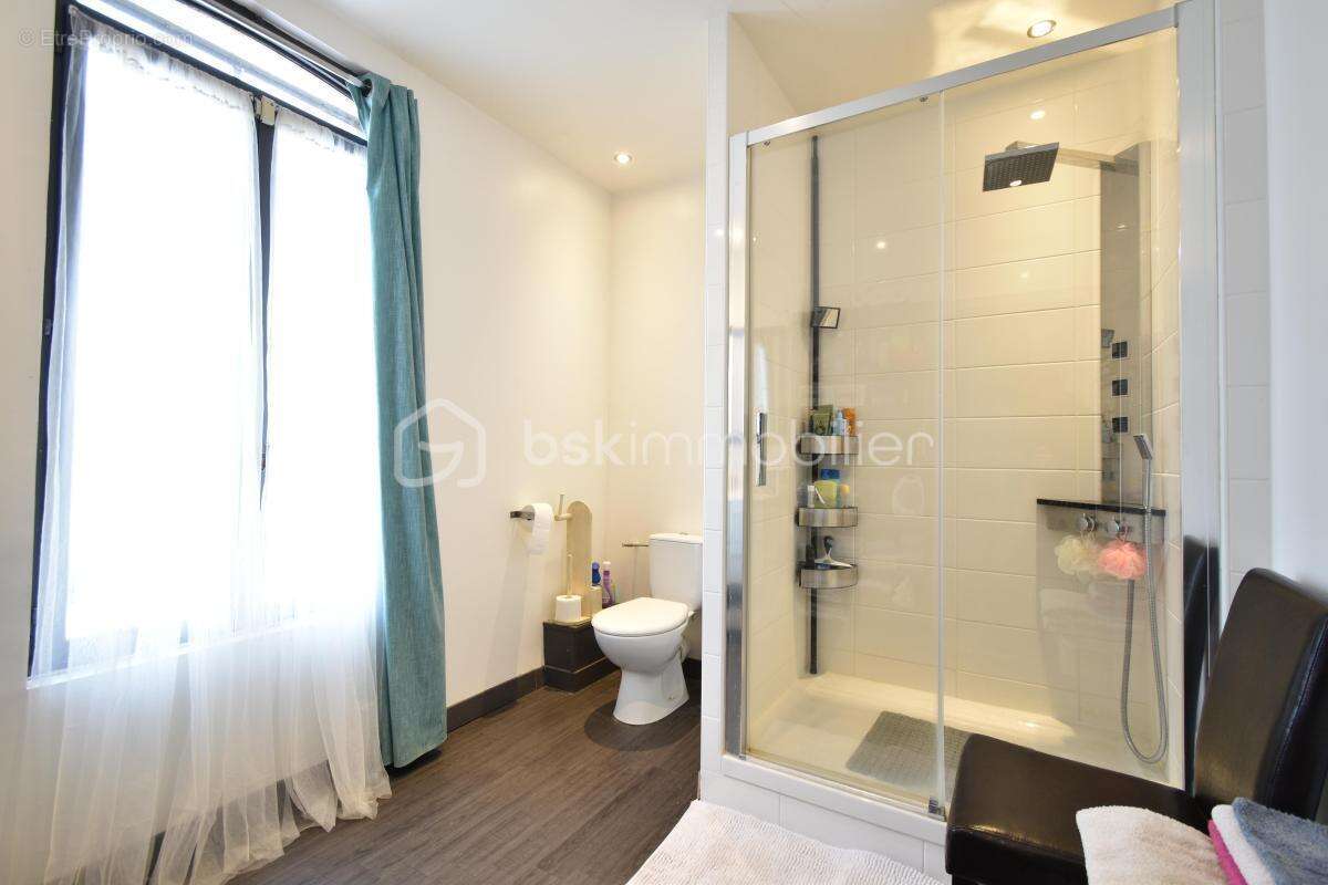 Maison à SAINT-LOUP-DE-NAUD