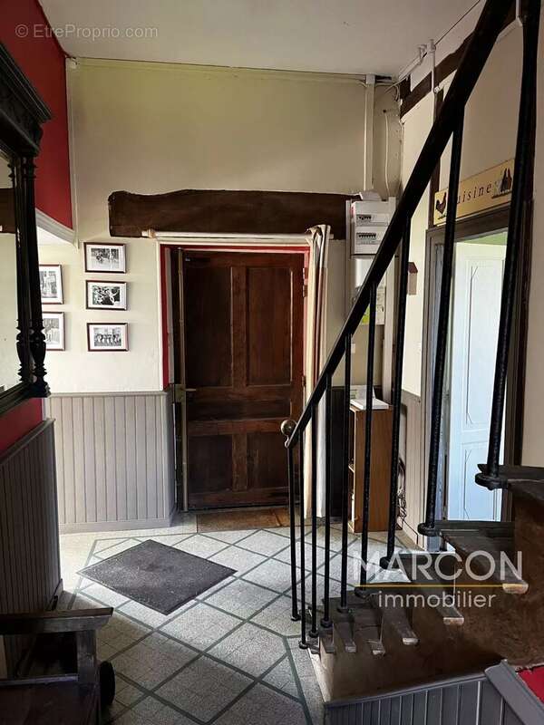 Maison à CHAMBON-SAINTE-CROIX