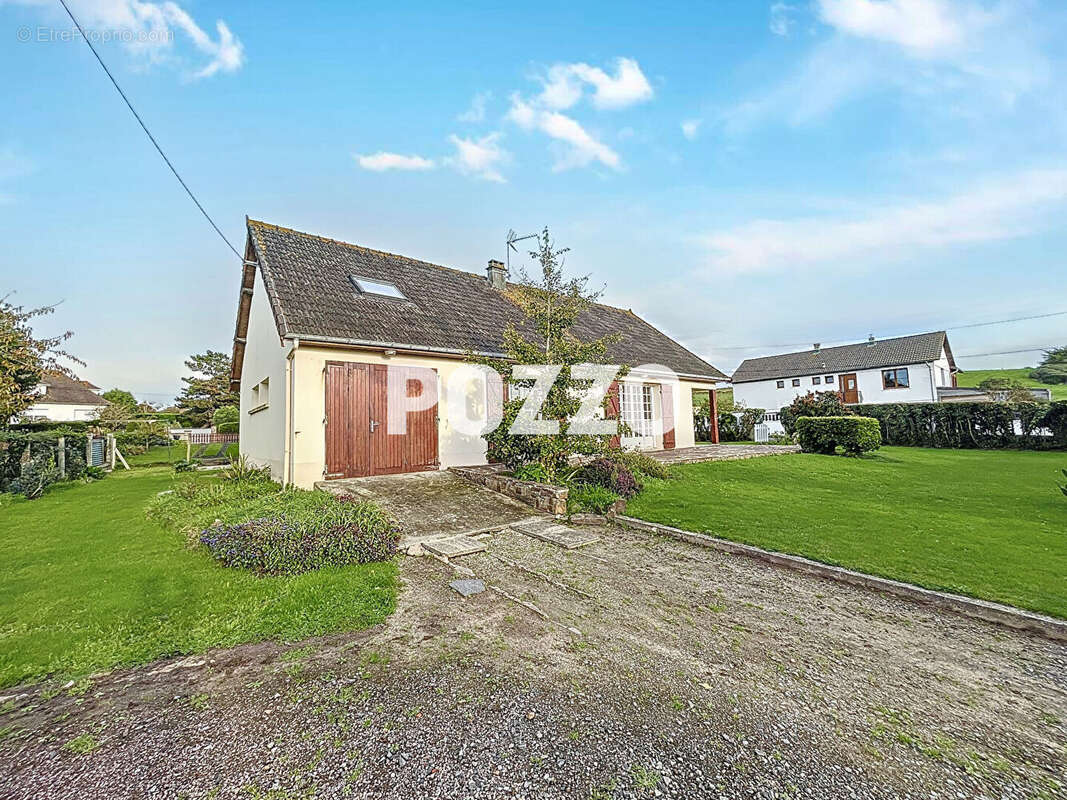 Maison à SAINT-PAIR-SUR-MER