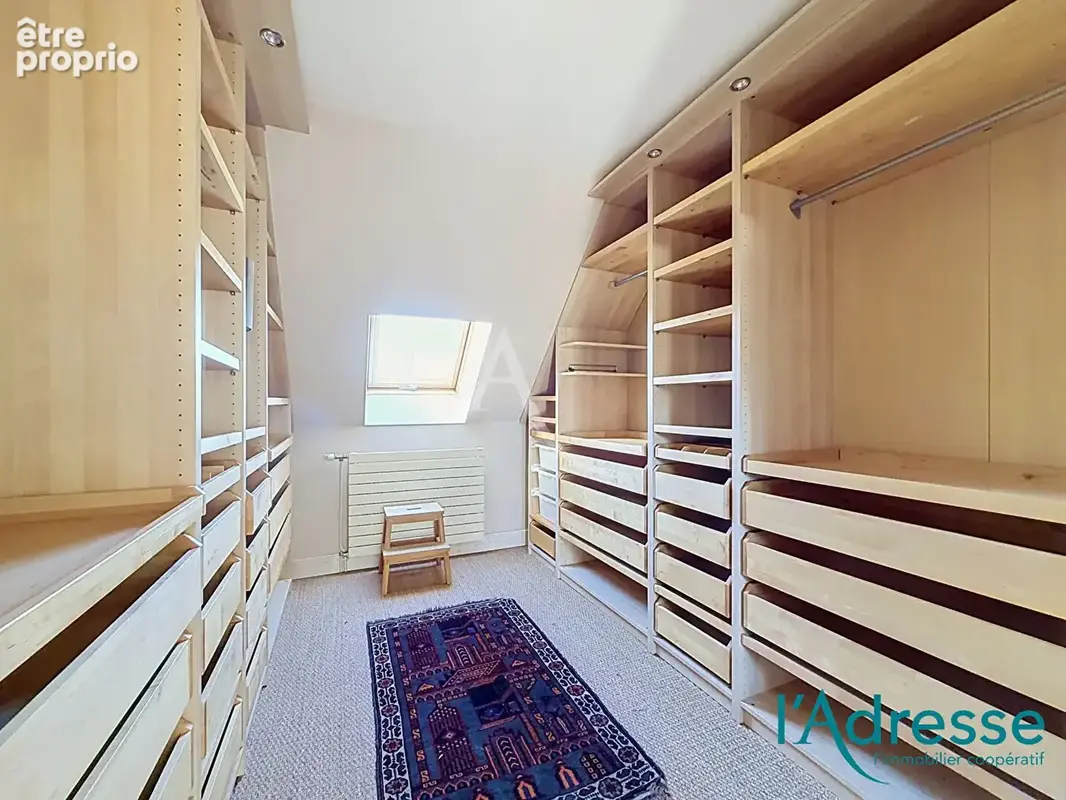 CHANGE - proche centre ville - Maison de 161 m² - 4 chambres - bureau - terrain clos - photo 14