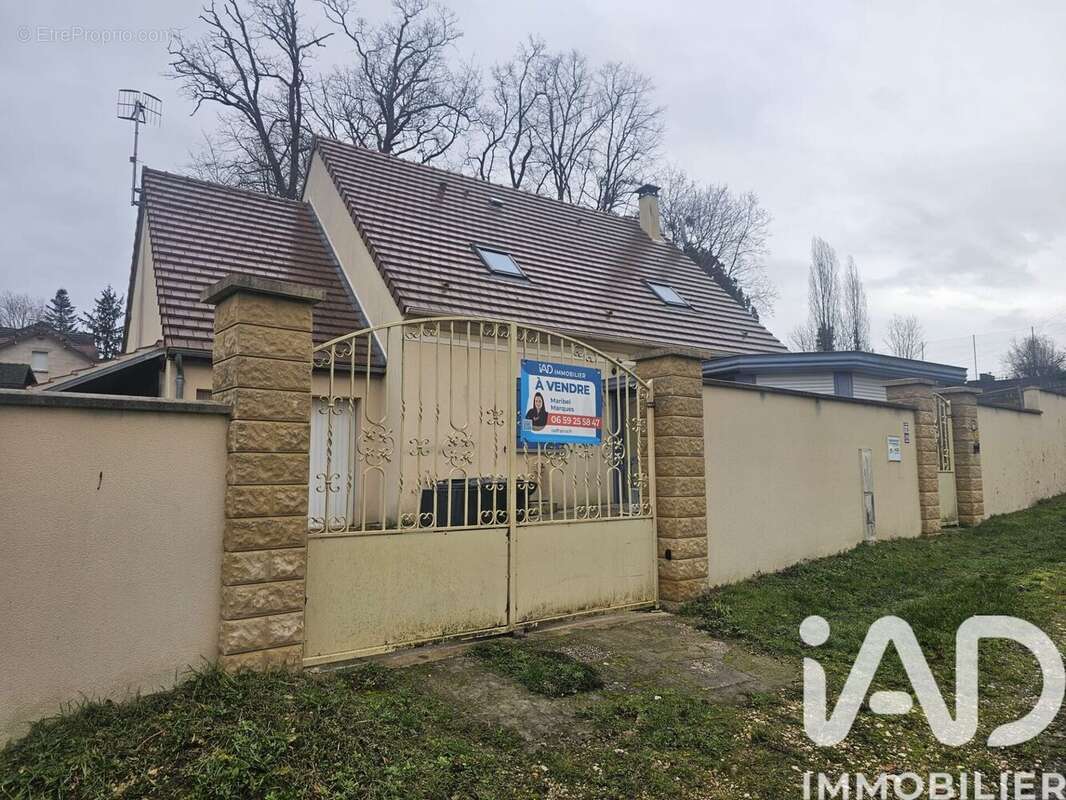 Photo 2 - Maison à LA FERTE-SOUS-JOUARRE