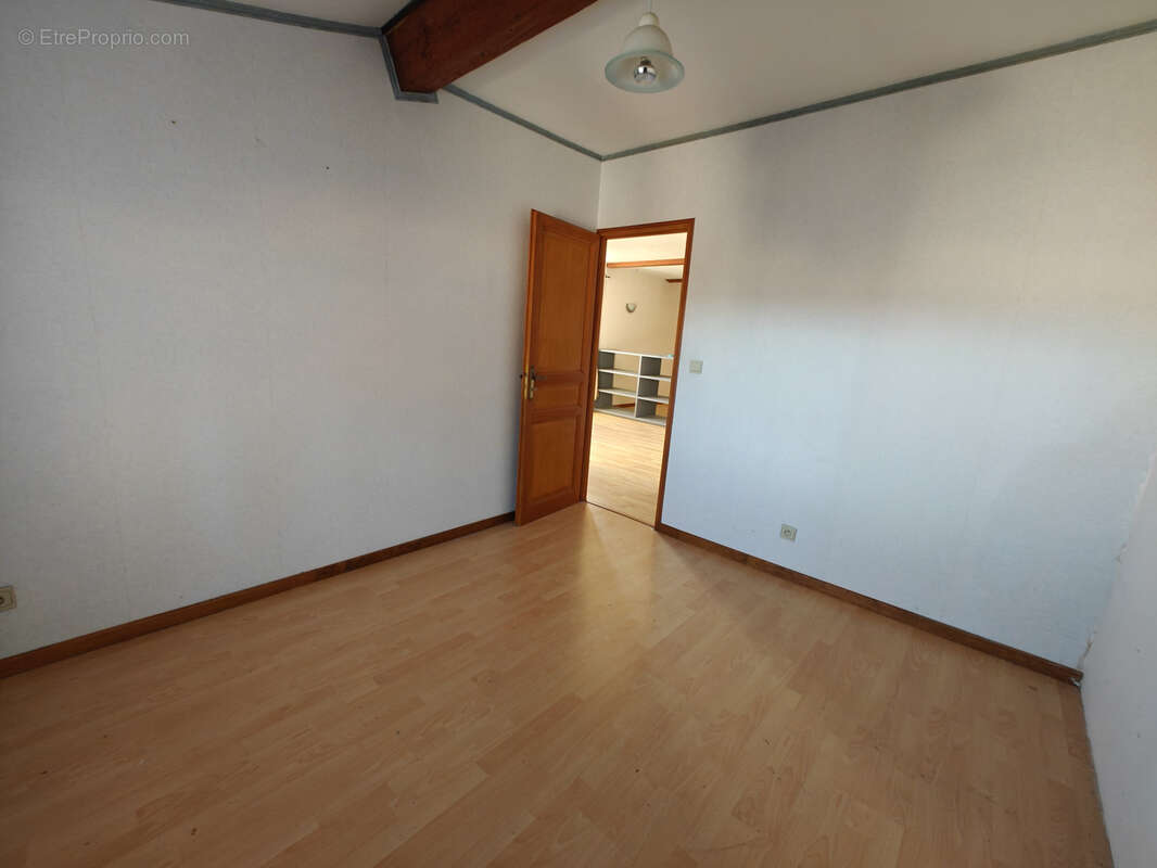 Maison à BELVEZE-DU-RAZES