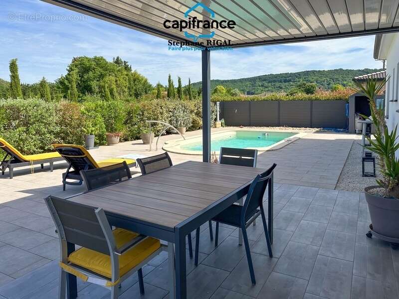 Maison à vendre 5 pièces Maison de 123 m2 habitables sur 800m2 de terrain et piscine - photo 3