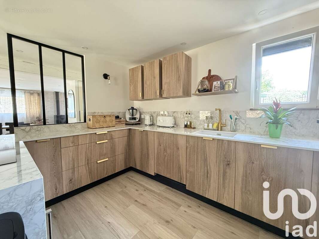 Photo 7 - Maison à DAMMARTIN-SUR-TIGEAUX