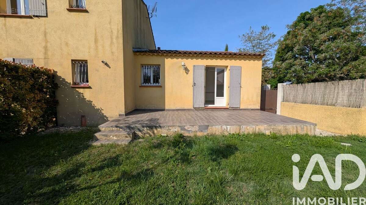 Photo 9 - Maison à L'ISLE-SUR-LA-SORGUE