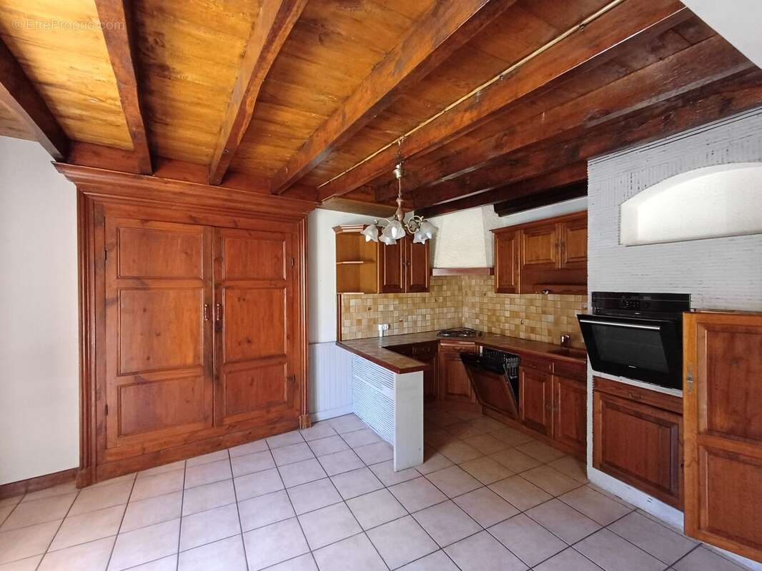Maison à MONTMORIN