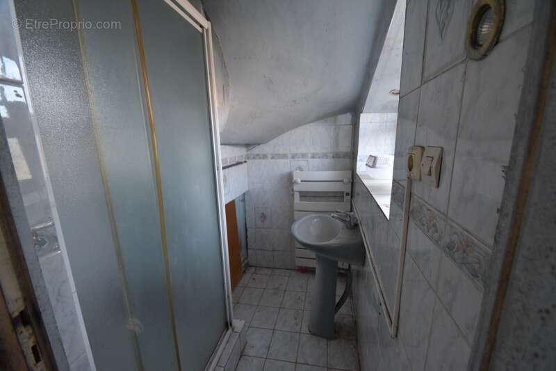 Maison de vilage - 5 pièces SAINT CLEMENT DE VERS (69) - photo 7