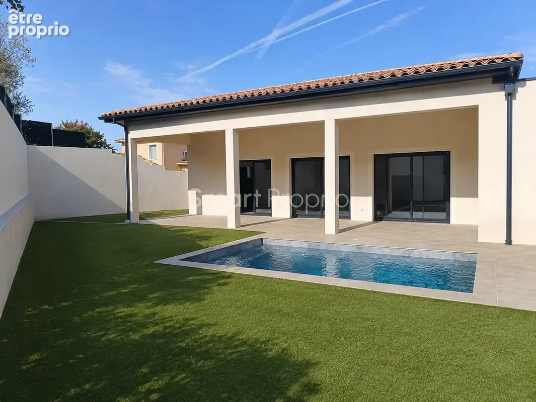 Montelimar 26200 - maison contemporaine de plain-pied - 137 m2 - terrain 730 m2 - 3 chambres - piscine - garag - photo 2