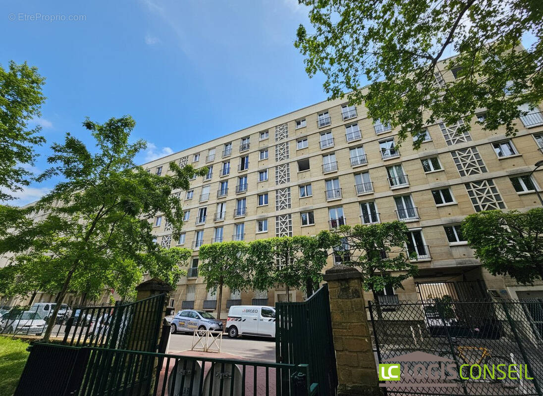 Appartement à MONTROUGE