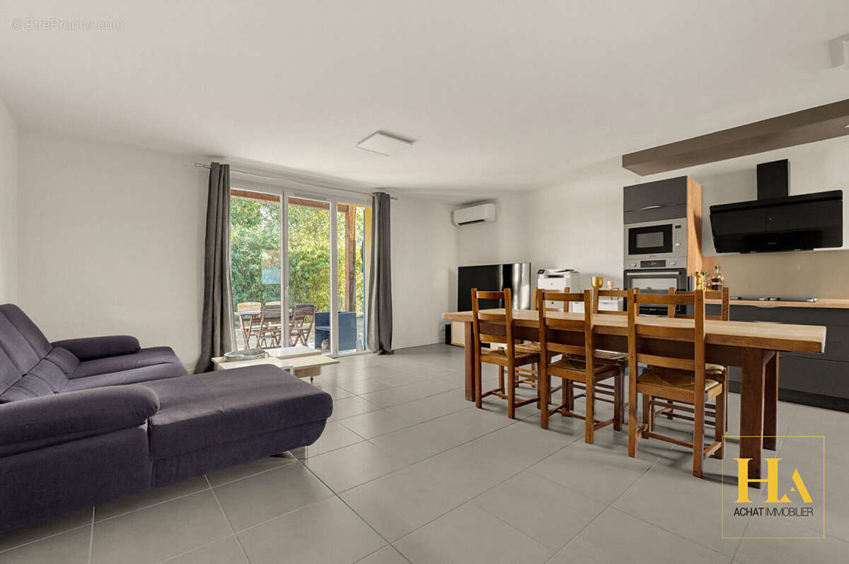 Maison Aussonne T4, 81 m2, entièrement rénovée, garage, jardin et climatisation - photo 5