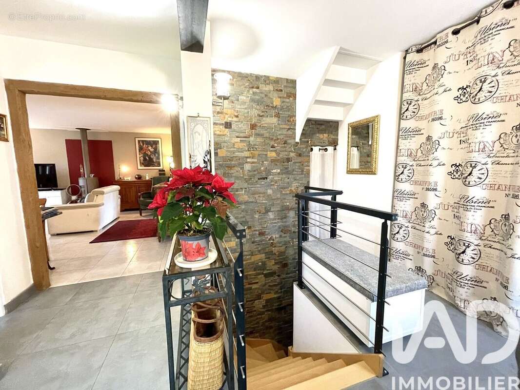 Photo 5 - Maison à SAINT-FARGEAU-PONTHIERRY