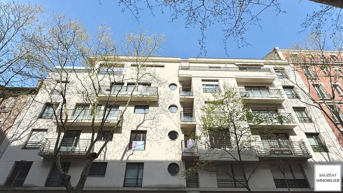 Appartement à MONTROUGE