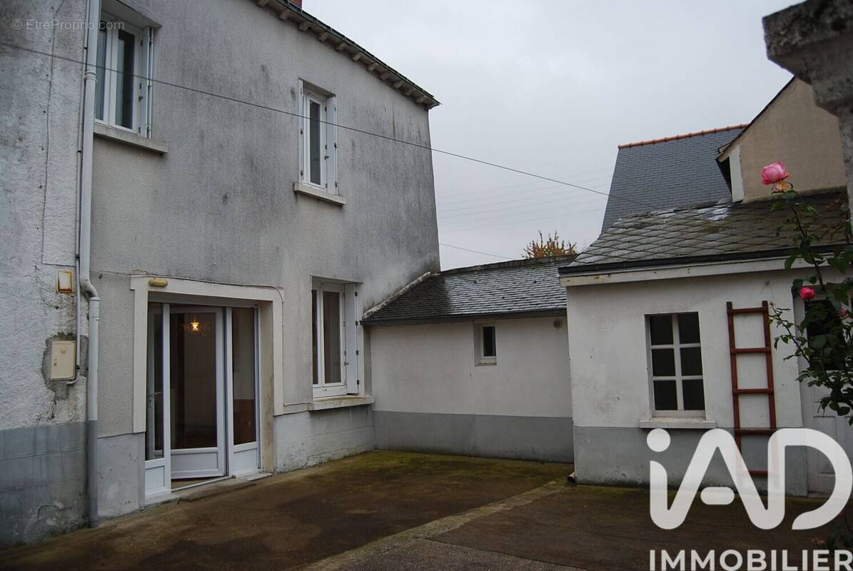 Photo 1 - Maison à GRAND-AUVERNE