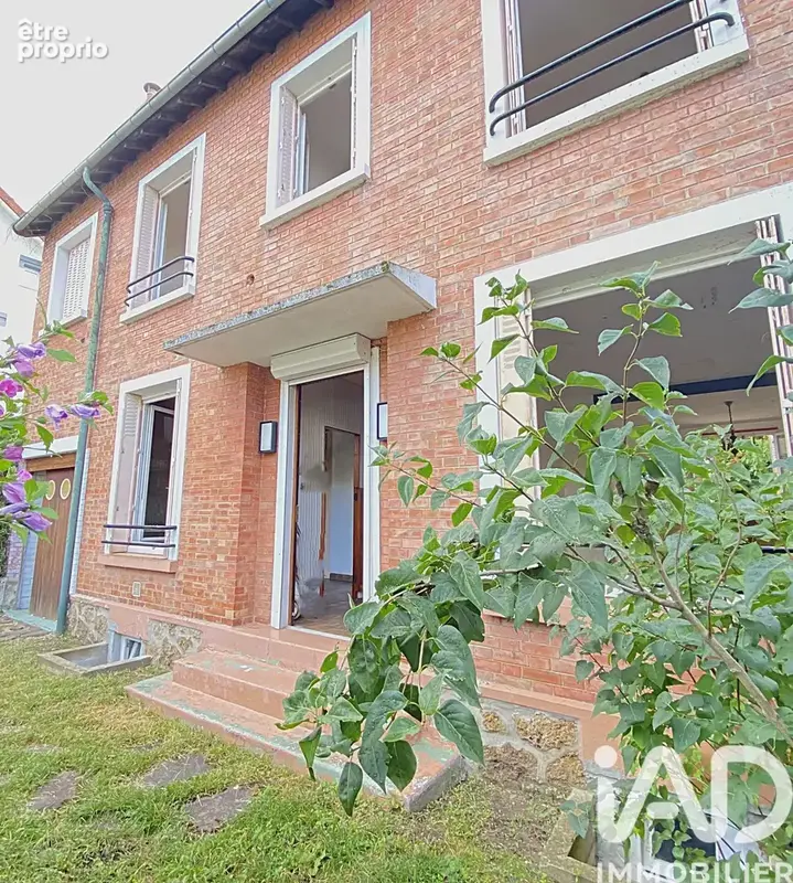 Photo 1 - Maison à SURESNES