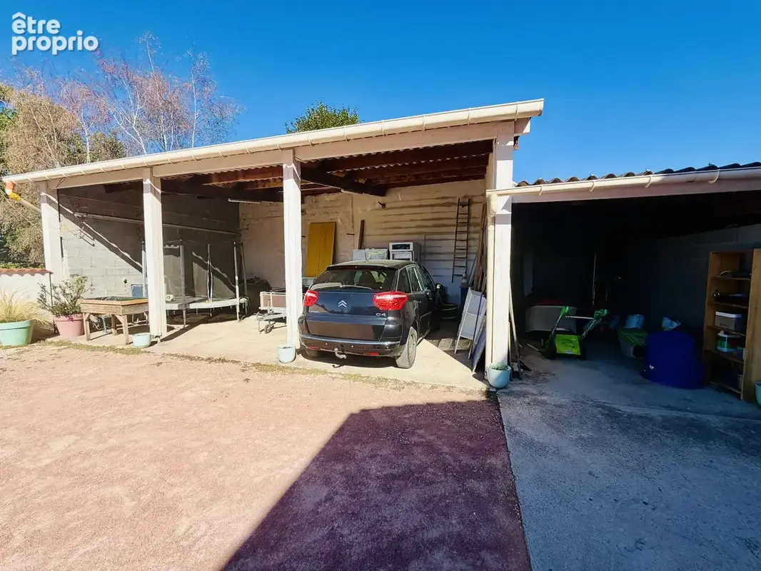 Belle propriété T6 avec dépendances sur Peschadoires ! - photo 11