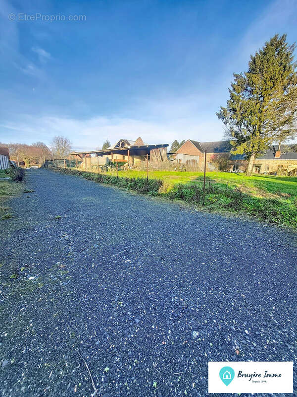 Terrain à HARGNIES