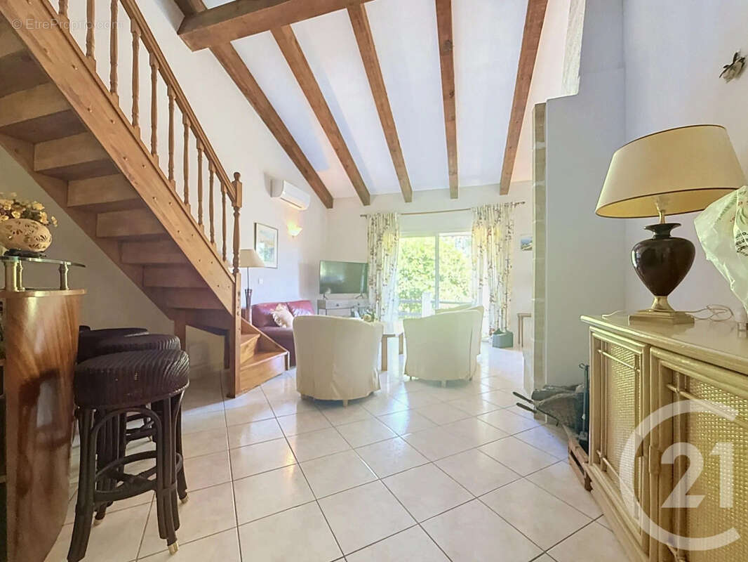 Maison 155 m² à Santa-Lucia-Di-Moriani  - photo 7