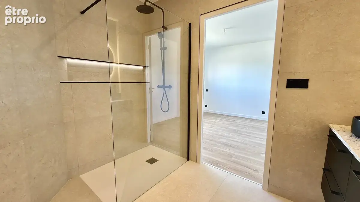 Maison 7 pièces 169 m² à vendre à Chateaugiron (35410) - photo 9