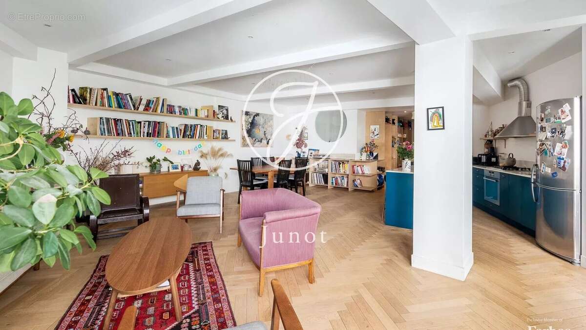 Appartement à PARIS-10E